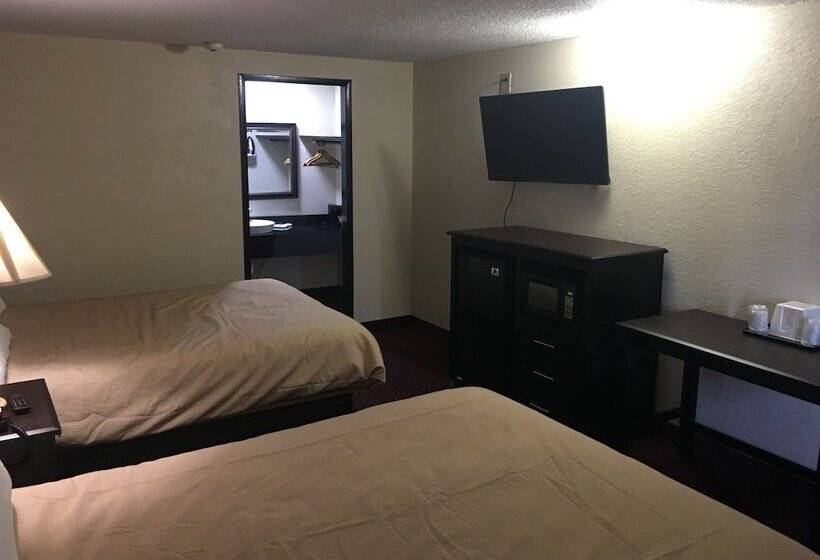 Super 9 Motel
