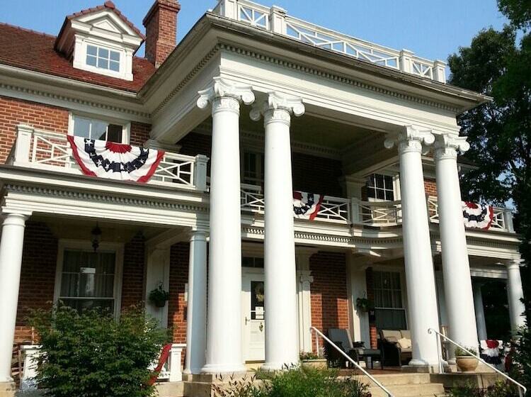 住宿加早餐  The Boxley Place Inn