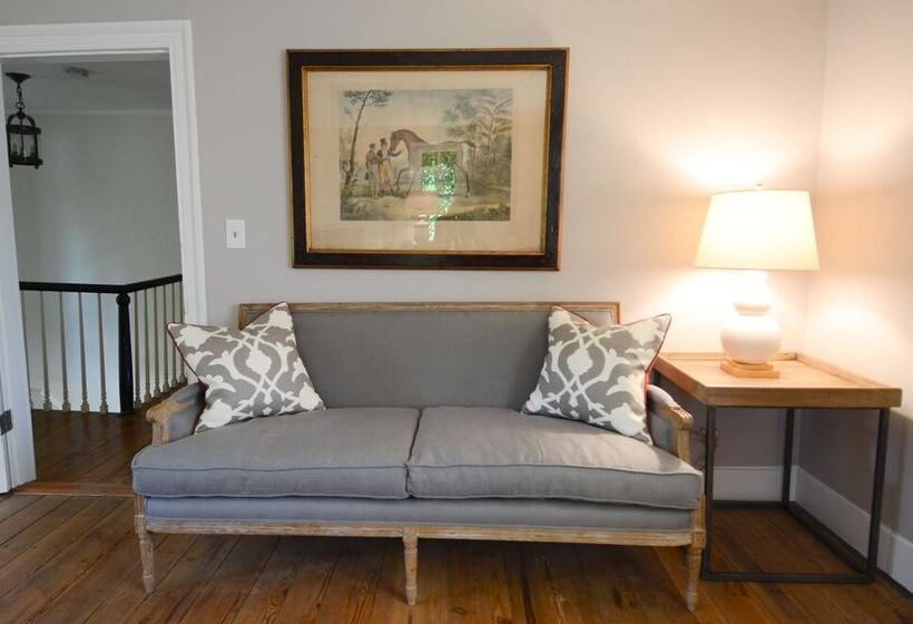 مبيت وإفطار The Rooms Up There