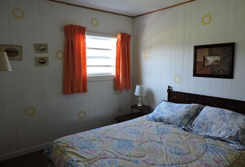 Centennial Cottages