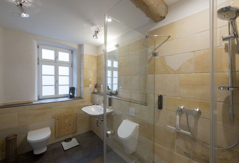 ホテル Burggarten Appartements Neuleiningen