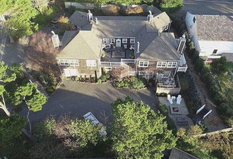 فندق Inn At Arch Cape