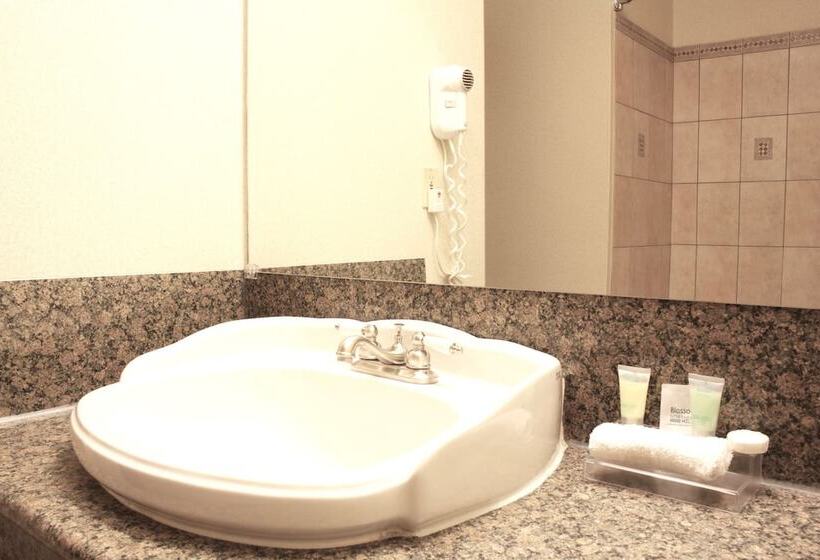 هتل Sunset Inn And Suites