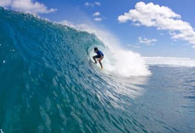 هتل Tongan Beach Resort