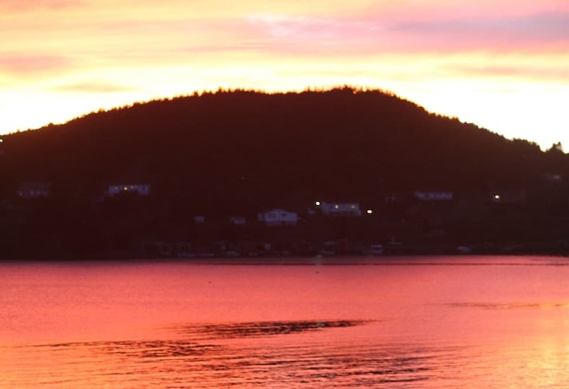 Inn By The Bay