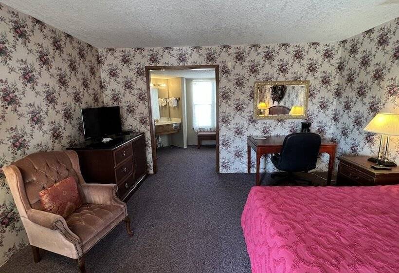 فندق على الطريق Victorian Inn