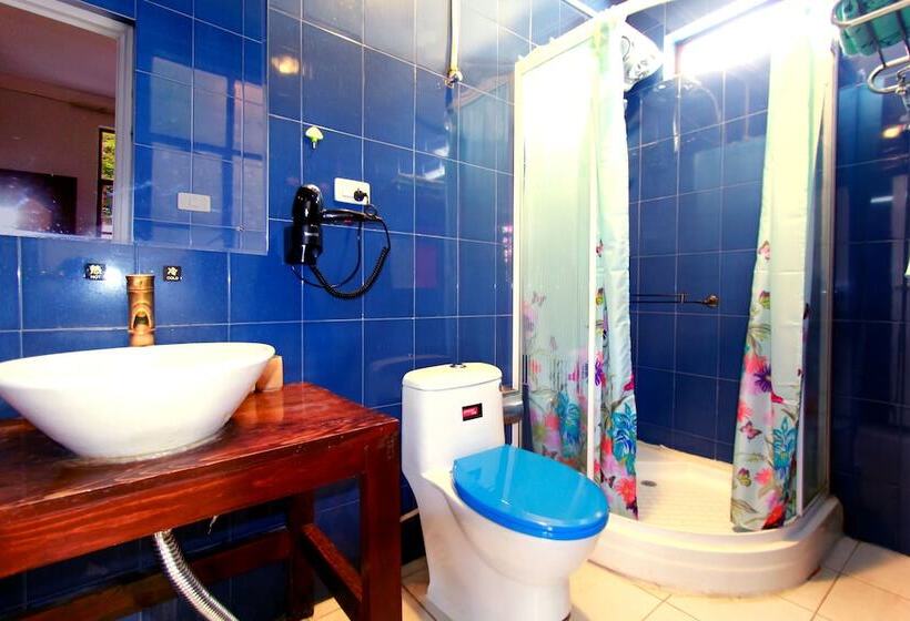 بنسيون Ooh Countryard Inn