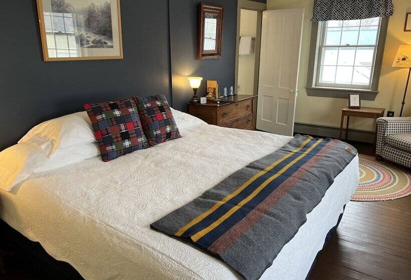 Shoreham Inn