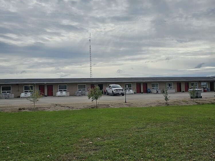 Wingham Motel