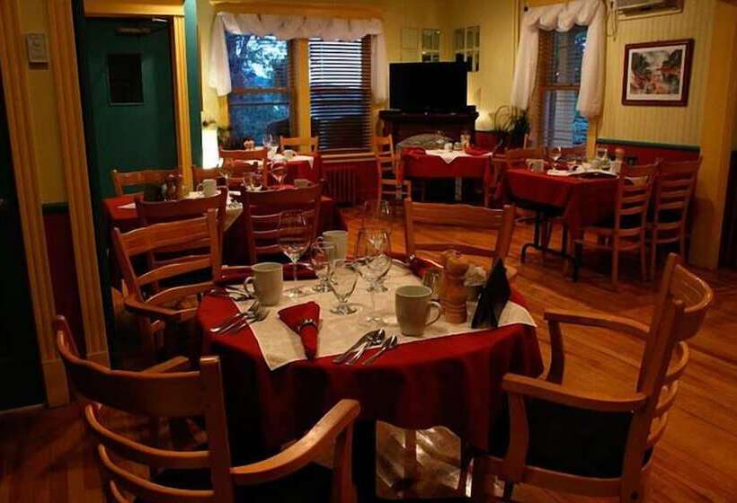 مبيت وإفطار Auberge La Coulee Douce