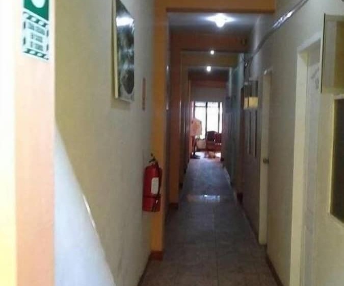 فندق فئة نجمة واحدة Hospedaje Aziyadé