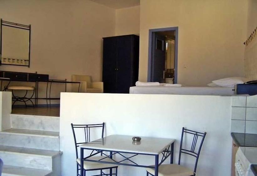 هتل Apollon Village