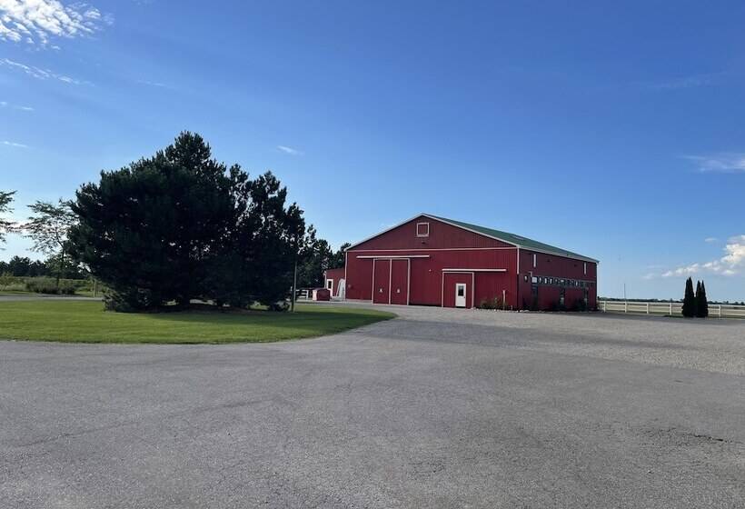 ホテル Hessenland Inn & Schatz Winery