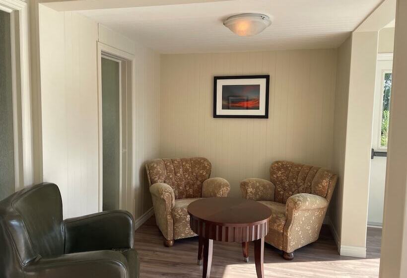 ホテル Hessenland Inn & Schatz Winery