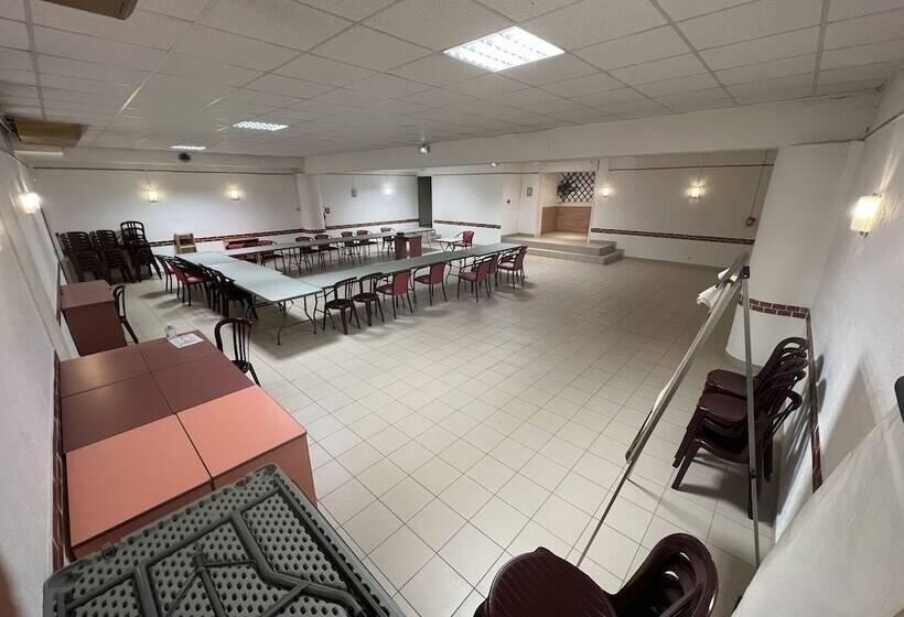 호텔 Hôtel De La Tour