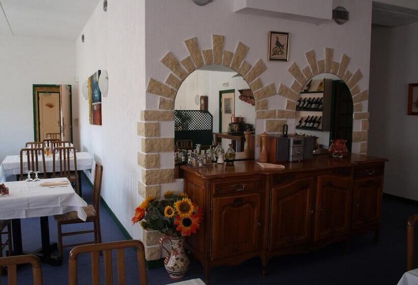 호텔 Hôtel De La Tour