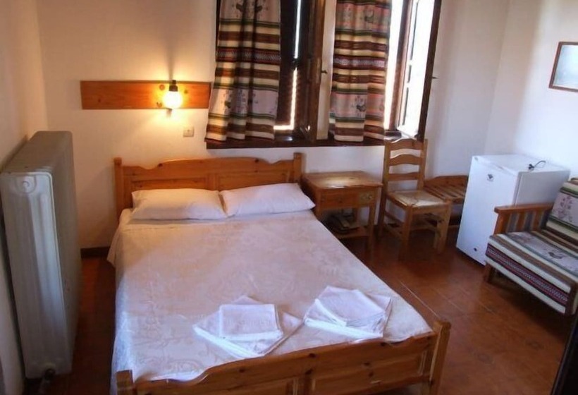 پانسیون Christofer S Rooms