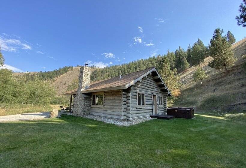 Rye Creek Lodge