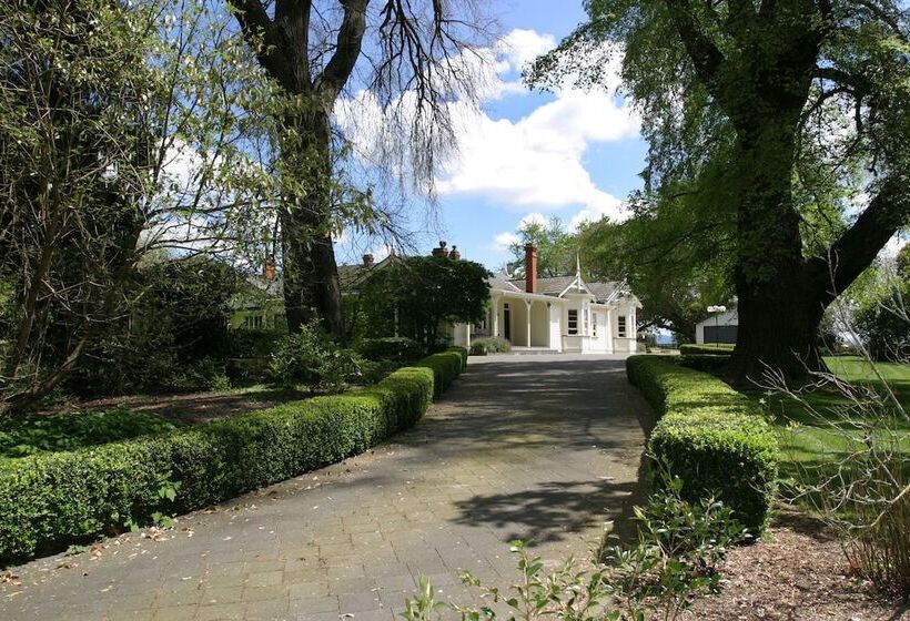 مبيت وإفطار Oak Lane Lodge