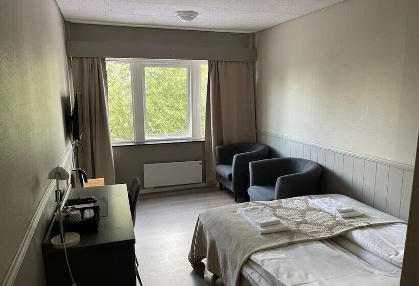 فندق فئة نجمة واحدة Sørreisa Hotell