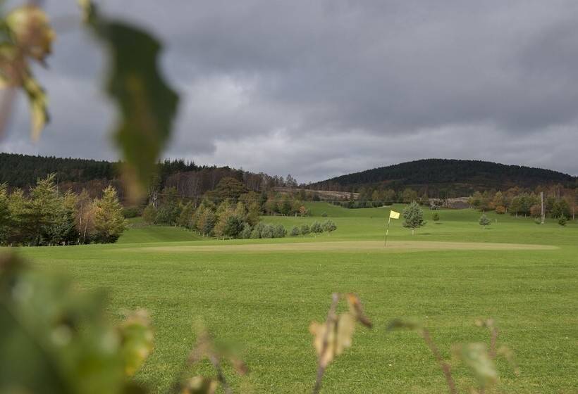 فندق فئة نجمة واحدة The Lodge On The Loch Of Aboyne