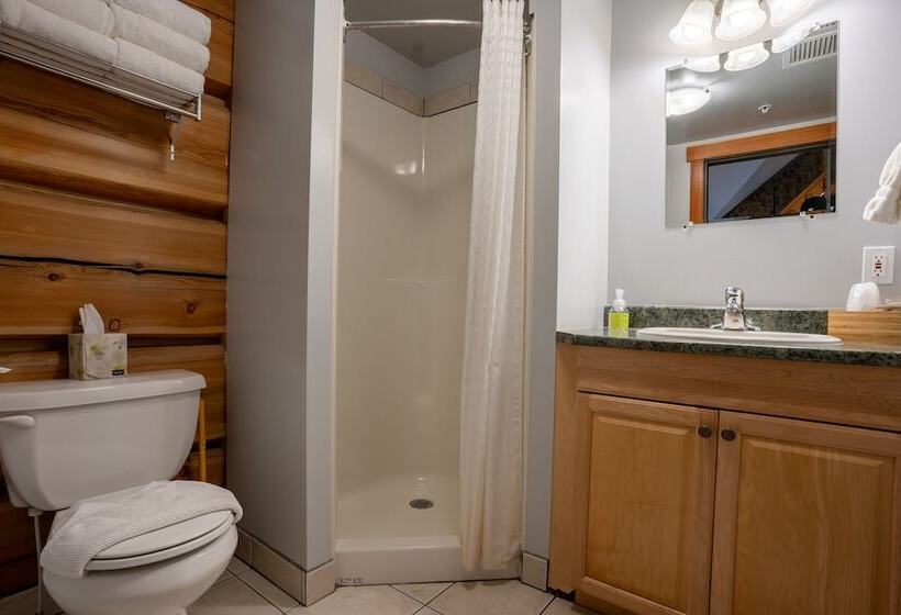 בית מלון כפרי Basecamp Lodge Golden