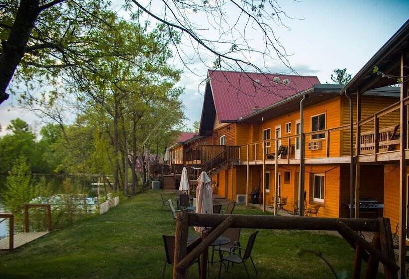 فندق Curriers Lakeview Lodge