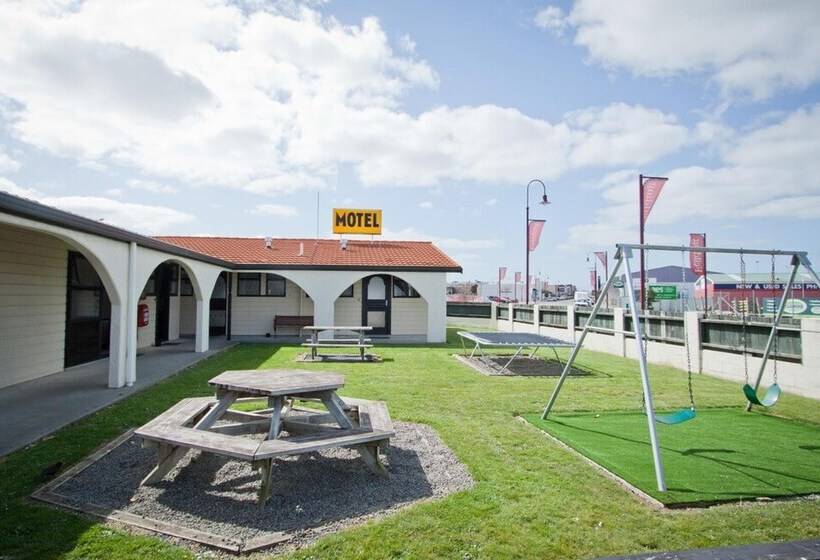 Manfeild Park Motel