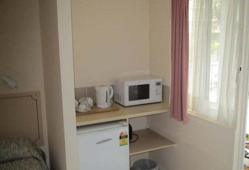 モーテル Great Lakes Motor Inn