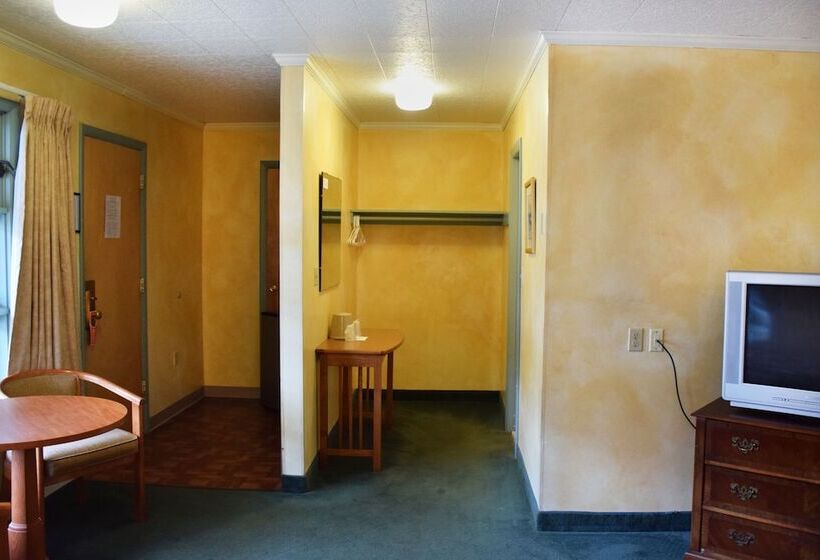 O Sullivan S On The Lake Motel