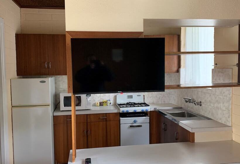 منتجع Regatta Point Holiday Park