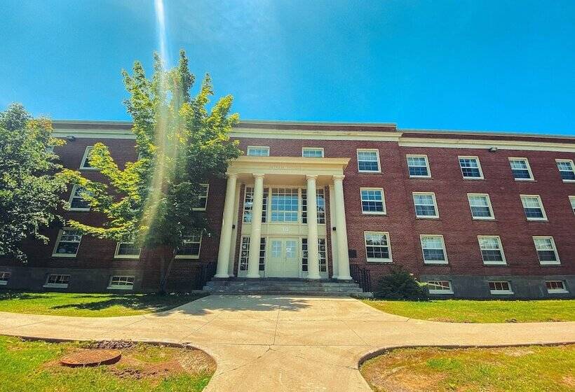 Unb Fredericton Summer Accommodations   Hostel