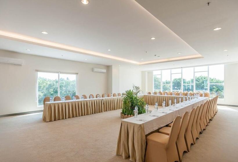 هتل Dalton Makassar