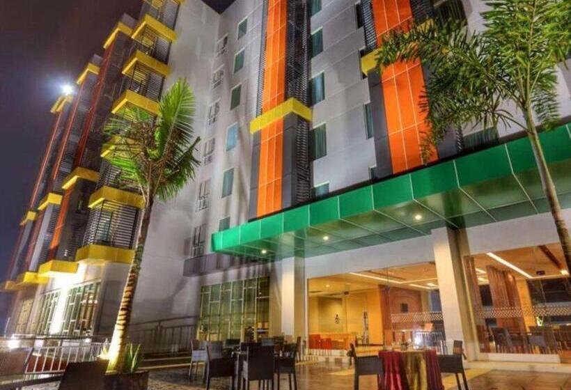 هتل Dalton Makassar