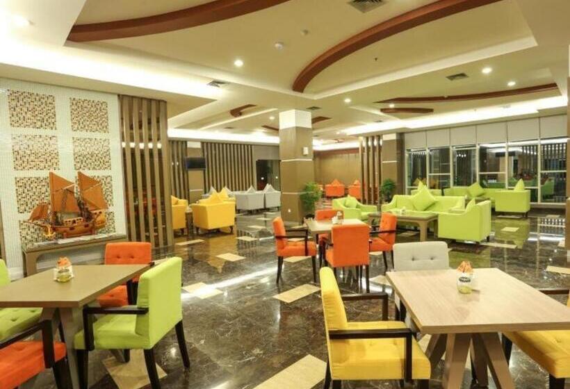 هتل Dalton Makassar