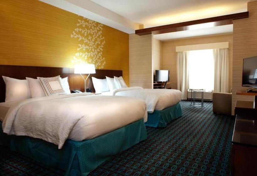 בית מלון כפרי Fairfield Inn & Suites By Marriott Lethbridge