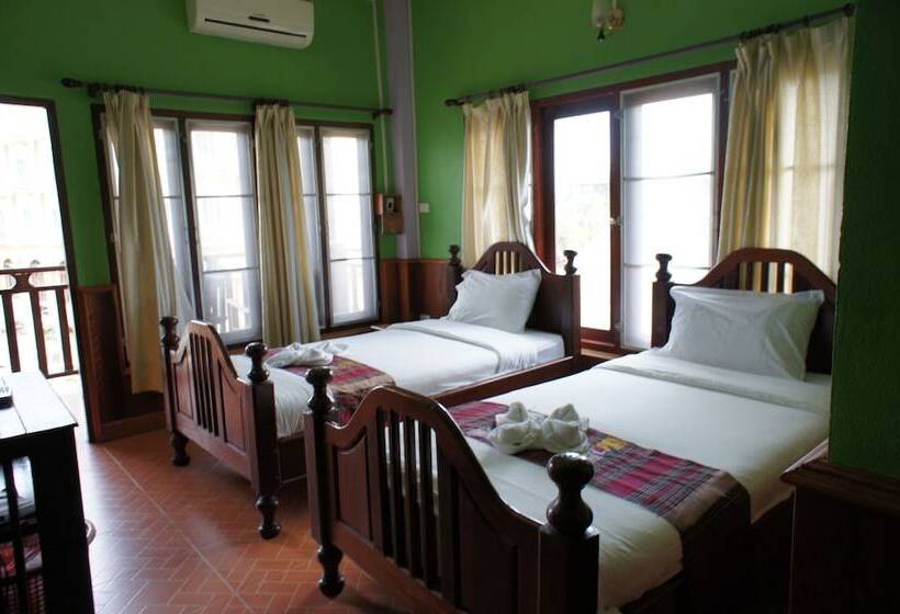 پانسیون Domon Guesthouse