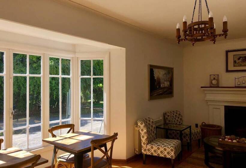 فندق فئة نجمة واحدة Hostería Pionero