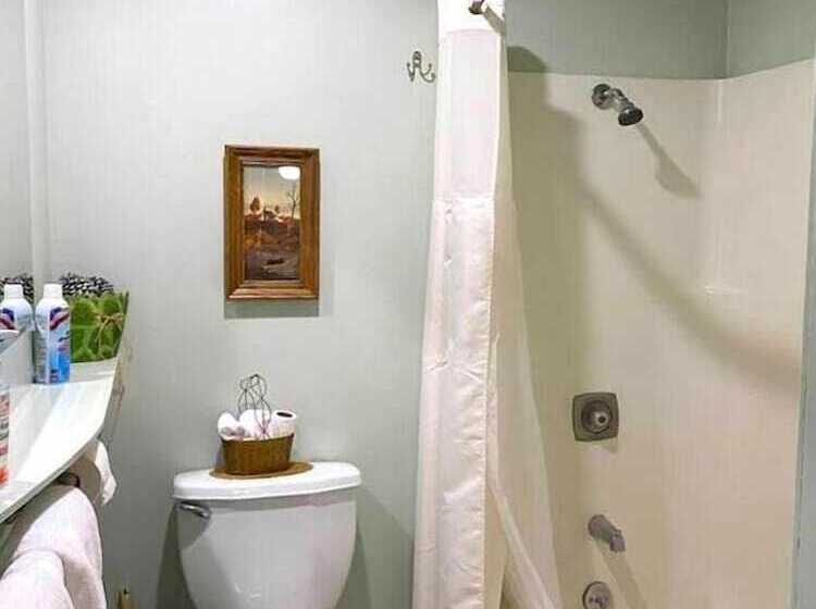 فندق Dawson House Lodge