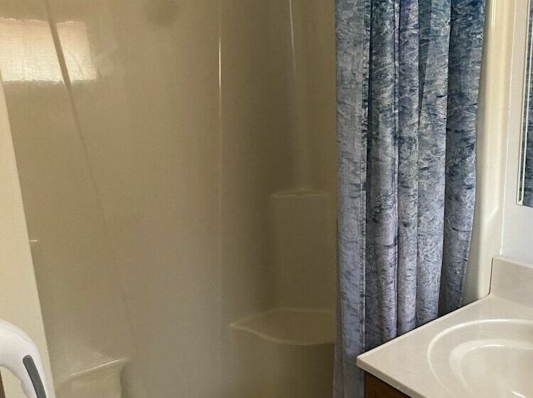 فندق على الطريق Lumberjack Inn