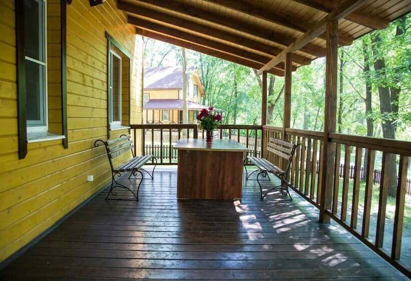 منتجع Alye Parusa