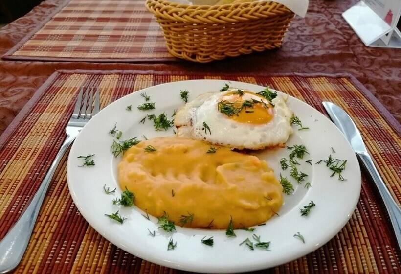 منتجع Alye Parusa