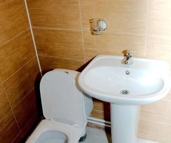 منتجع Alye Parusa