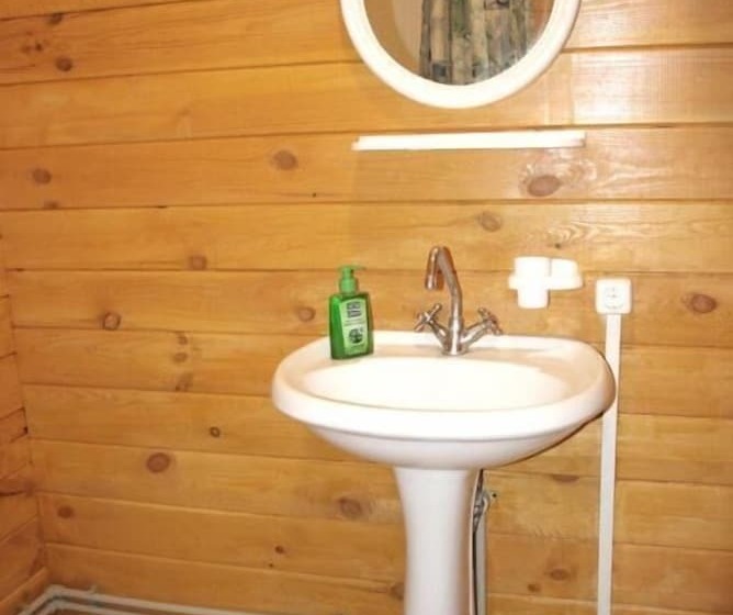 منتجع Alye Parusa