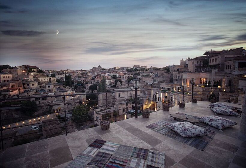 هتل Elika Cave Suites & Spa