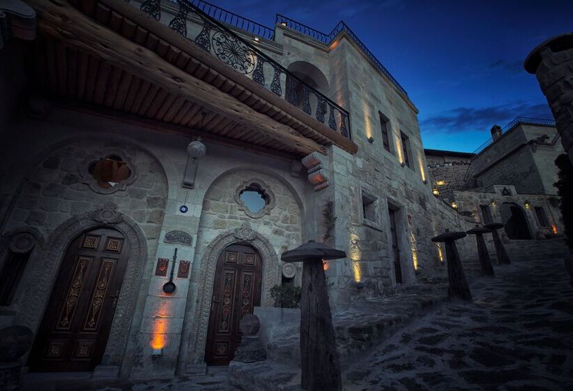 هتل Elika Cave Suites & Spa
