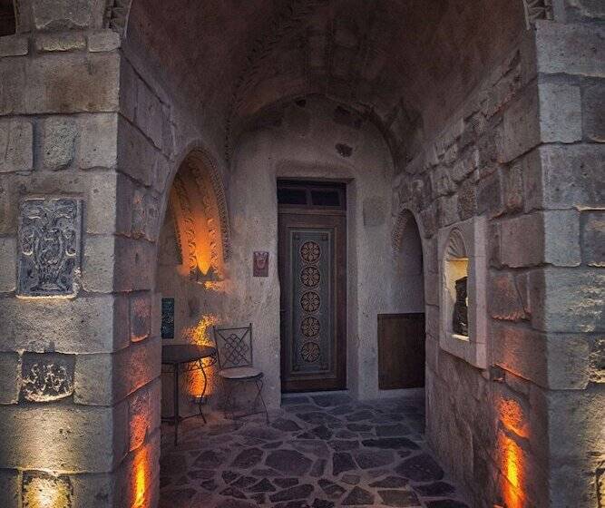 هتل Elika Cave Suites & Spa