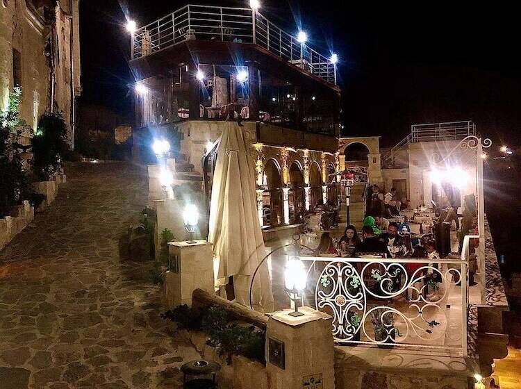 هتل Elika Cave Suites & Spa