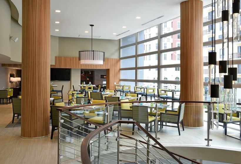هتل Four Points By Sheraton Coral Gables