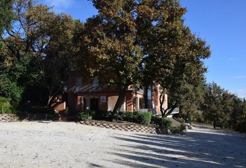 فندق Il Boschetto